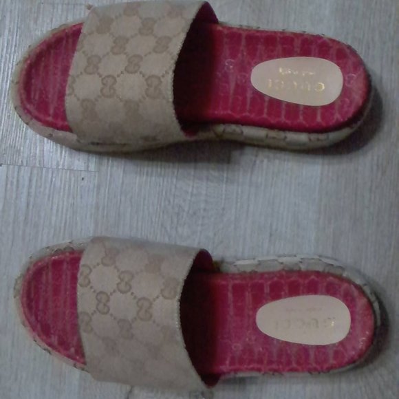 Red Platform Gucci Slides - Picture 3 of 3